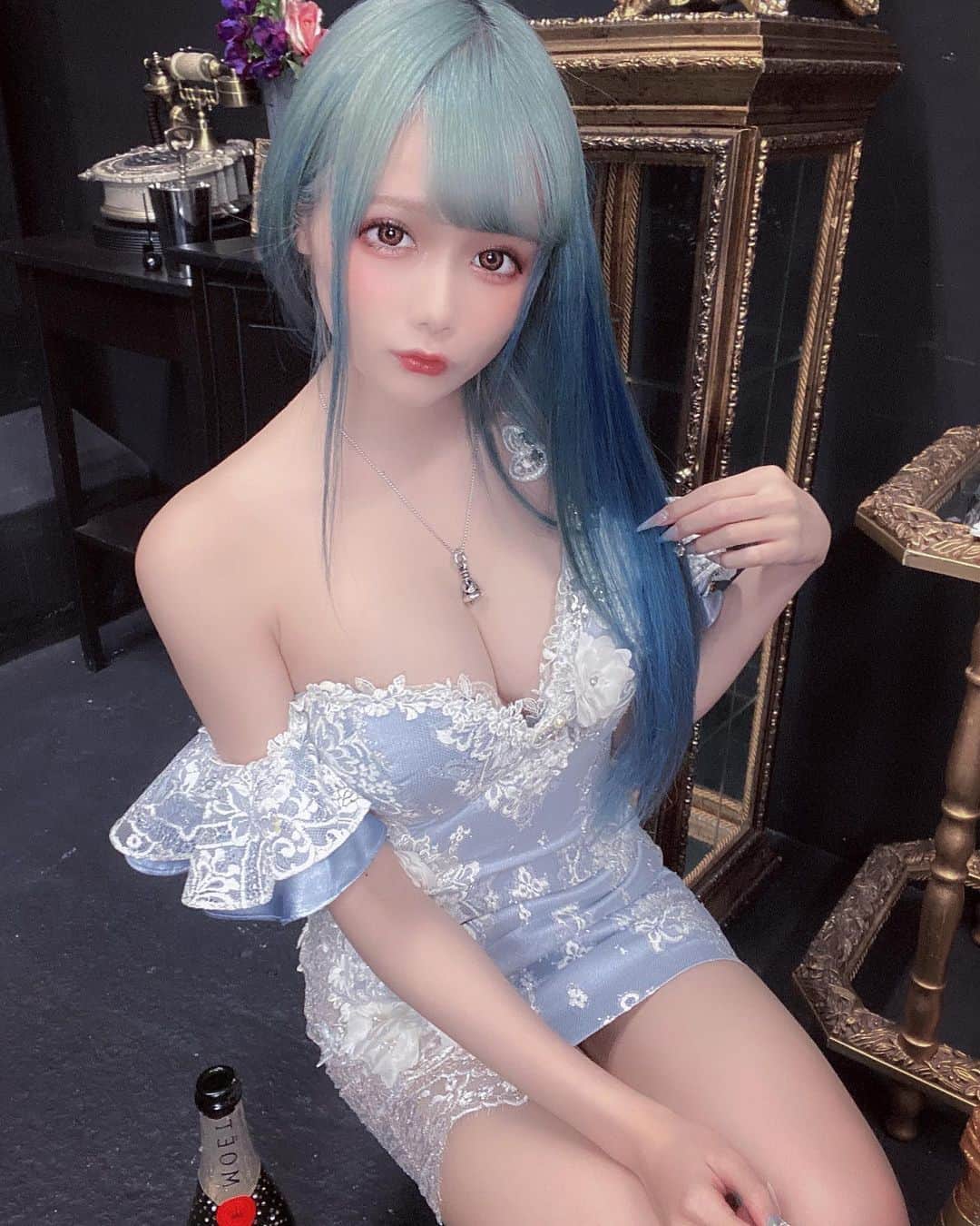 あめはねむいのインスタグラム：「🪞」