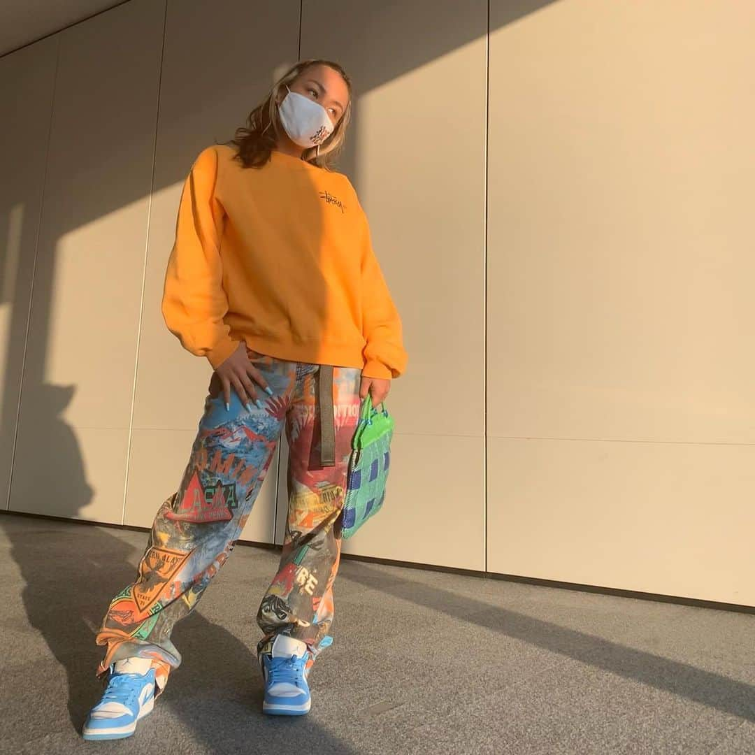 RIEHATAさんのインスタグラム写真 - (RIEHATAInstagram)「#kicksoftheday 🐬  my look on sunny day 🌞」1月20日 21時38分 - riehata