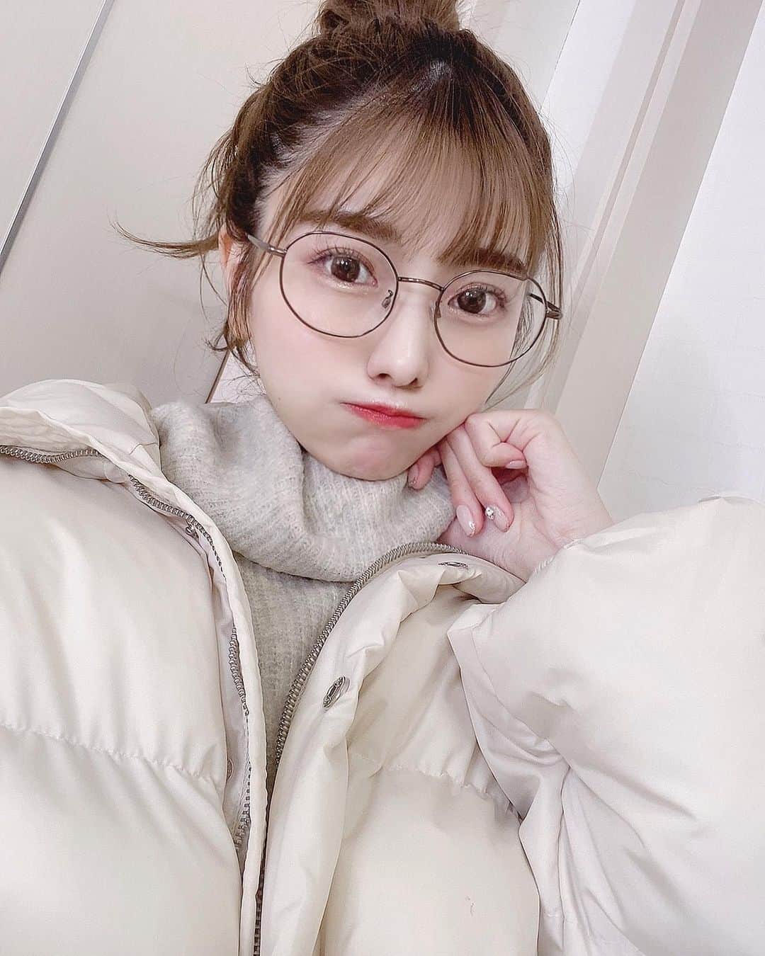 natsumiさんのインスタグラム写真 - (natsumiInstagram)「だいすきなかりんちゃんの伊達メガネを 最近ずっとつけてるの🥸𓂃 𓈒𓏸 形もフレームの色味とかもタイプすぎる。。サイズ感もすきなんだ〜 ㅤㅤㅤㅤㅤㅤㅤㅤㅤㅤㅤㅤㅤ ㅤㅤㅤㅤㅤㅤㅤㅤㅤㅤㅤㅤㅤ @pinue_official  ㅤㅤㅤㅤㅤㅤㅤㅤㅤㅤㅤㅤㅤ ㅤㅤㅤㅤㅤㅤㅤㅤㅤㅤㅤㅤㅤ ㅤㅤㅤㅤㅤㅤㅤㅤㅤㅤㅤㅤㅤ .」1月20日 21時30分 - iskw_ntm