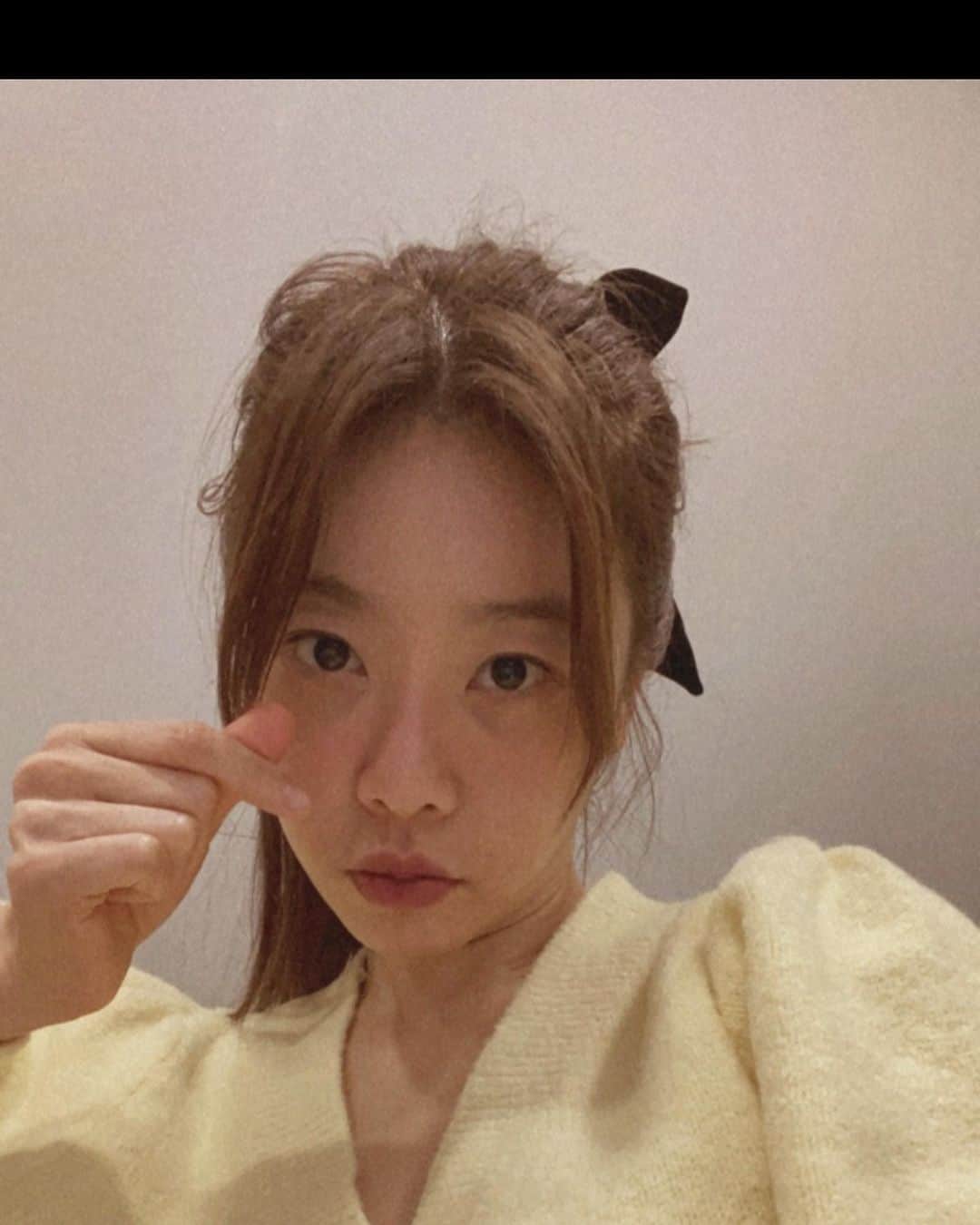 ソジン さんのインスタグラム写真 - (ソジン Instagram)「Love🌷 카메라 효과이름은 스토리에 있어요🐥」1月20日 21時41分 - ssozi_sojin