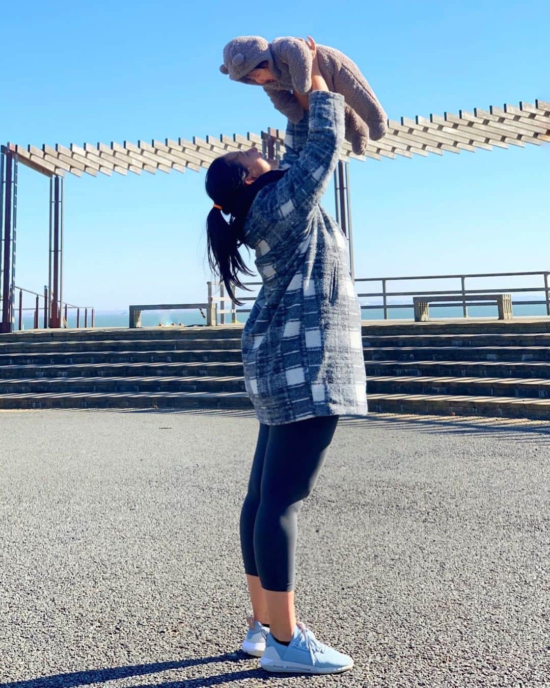 エリナ シルカのインスタグラム：「🥰🐻🌞」
