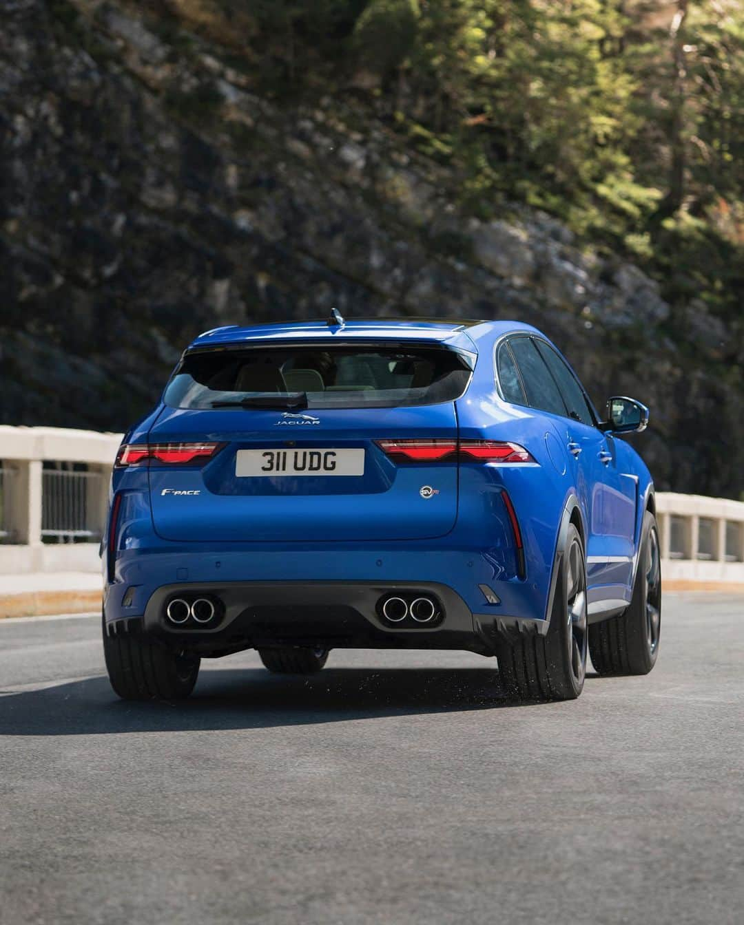 Jaguarさんのインスタグラム写真 - (JaguarInstagram)「Performance on the prowl. This is the New 550PS 5.0-litre Supercharged #V8 #Jaguar #FPACE #SVR for 2021.   #SpecialVehicleOperations #Premium #Luxury #Performance #SUV #SportsCar #SuperCar #Exclusive #Bespoke #Technology #Design #CarsofInstagram #InstaCar」1月20日 21時59分 - jaguar