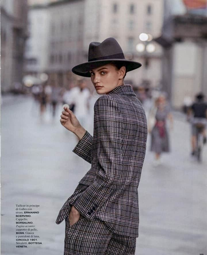 ボルサリーノさんのインスタグラム写真 - (ボルサリーノInstagram)「Here’s looking at you kid. #Classic and #chic, #Borsalino’s felt Claudette as #styled in the recent issue of @vanityfairitalia.⁠ Discover this model and more now on www.borsalino.com⁠ ⁠ Ph @agataserge⁠ Model @paulacioltean⁠ Editoratlarge @crilucchini ⁠ Stylist @kriss_vx⁠ Assist ph @benjamin.vitti @thomasphotovideoproduction⁠ Assist stylist @martina.mato⁠」1月20日 22時01分 - borsalino_world