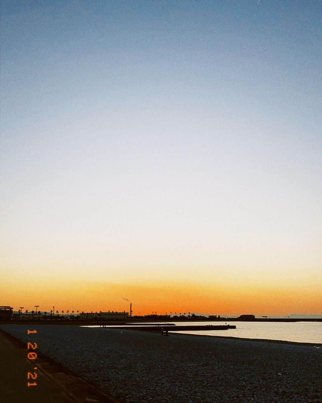 高橋野乃子さんのインスタグラム写真 - (高橋野乃子Instagram)「． ここのこの夕日スキ。 何回も出会うたびにスキ。」1月20日 22時03分 - _nonstyle_