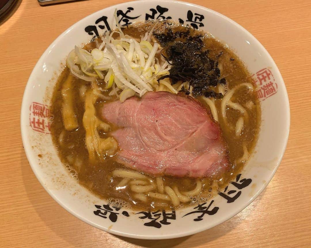 吉田悠希さんのインスタグラム写真 - (吉田悠希Instagram)「❤︎ ラーメン食べたいなあ🍜🥲💕」1月20日 22時06分 - yuki__yoshida__914