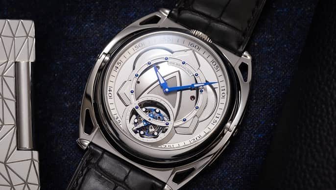 WATCHMANIAさんのインスタグラム写真 - (WATCHMANIAInstagram)「Having a contemporary take on the double-sided watch, @de_bethune presents a watch endowed with two faces, two dials, and two identities. The DB Kind of Two Tourbillon is perfectly reversible and can be worn on either side according to the mood of the moment. Details and pricing on the web site. Link in bio.」1月20日 22時07分 - watchmania