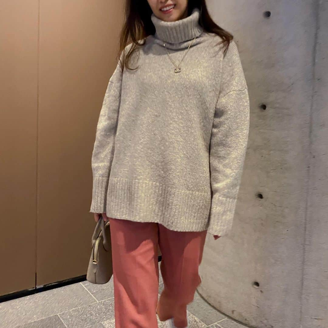 大見謝葉月さんのインスタグラム写真 - (大見謝葉月Instagram)「私服💗  #ootd Tops #zara Pants #frayid  Bag #bonaventura  Necklace #chanel  Shoes #alexandermcqueen」1月20日 22時20分 - h_a_z_k_i