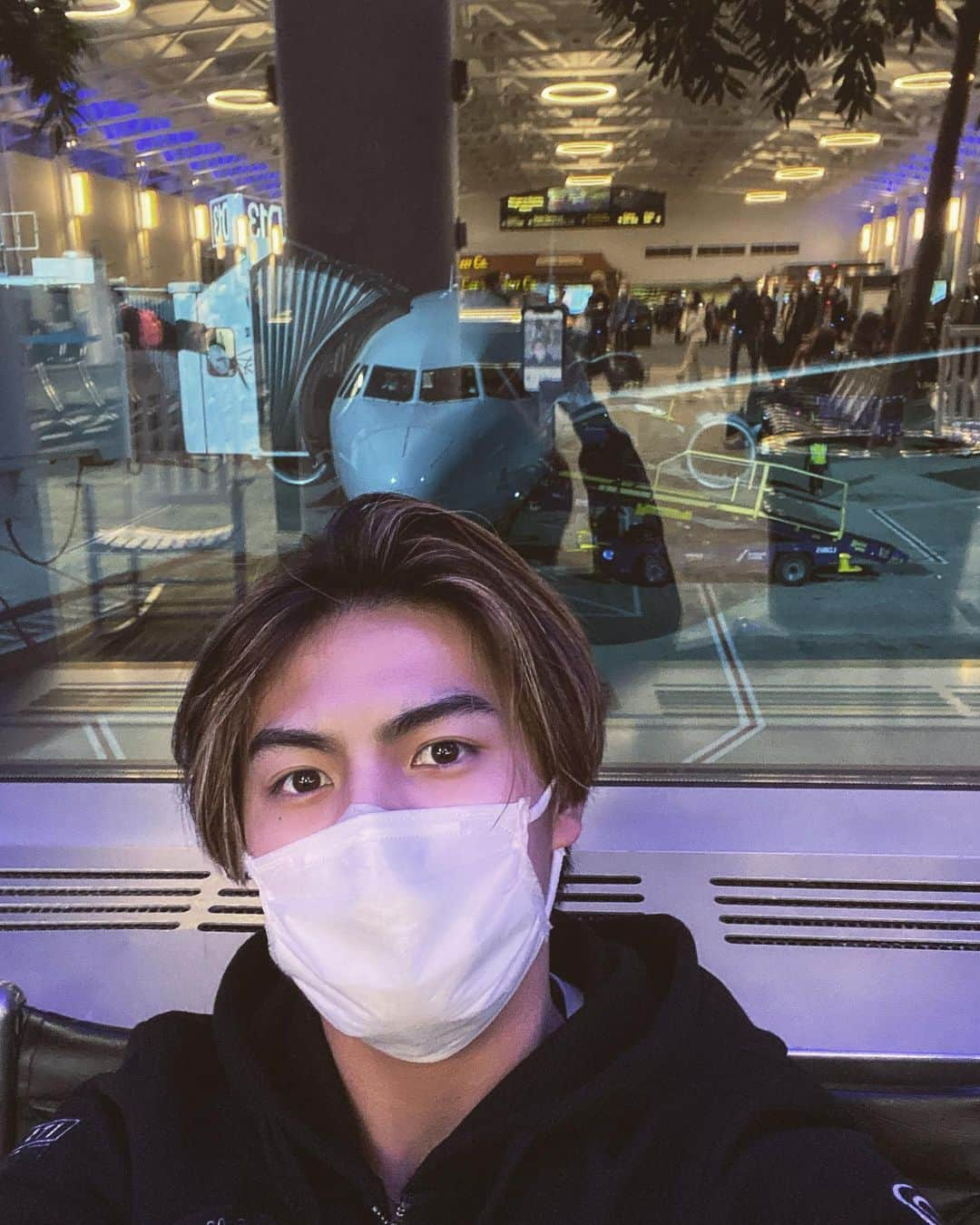 堀江亨さんのインスタグラム写真 - (堀江亨Instagram)「✈️」1月20日 22時33分 - toru__official