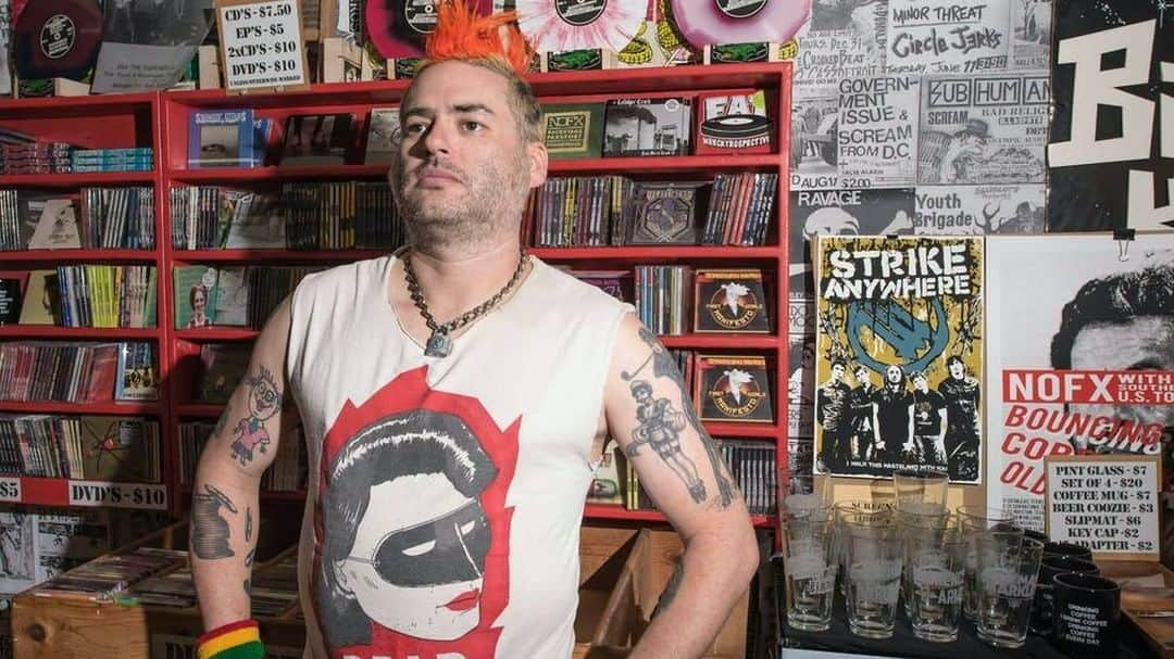 Kerrang!さんのインスタグラム写真 - (Kerrang!Instagram)「“Our country is just full of uneducated racist idiots, and that’s crazy.” NOFX mainman Fat Mike on what the past four years have taught him about the United States of America. Read more at the link in bio 🔗 ⠀⠀⠀⠀⠀⠀⠀⠀⠀ 📸: @digdivphoto ⠀⠀⠀⠀⠀⠀⠀⠀⠀ @nofx @fatmikedude #kerrang #kerrangmagazine #fatmike #nofx #punk #punkrock」1月20日 22時47分 - kerrangmagazine_