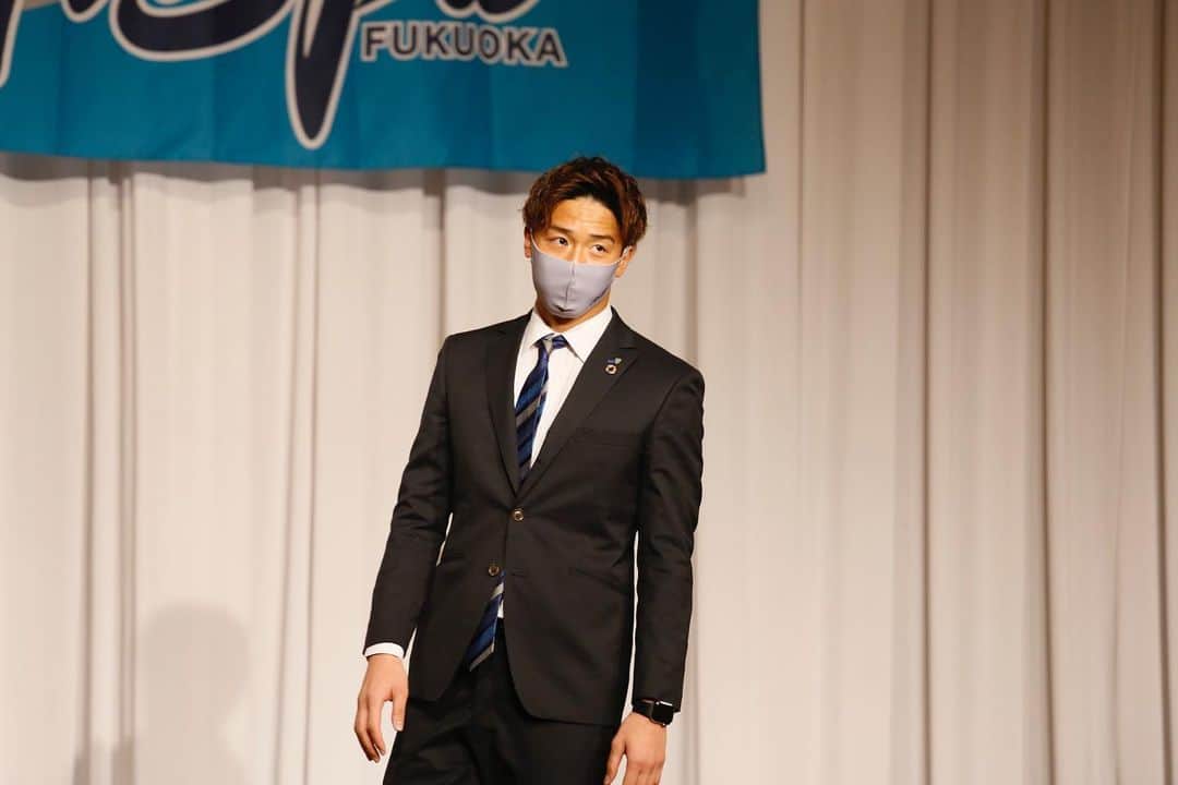のインスタグラム：「#suit 🤵 #ヒゲダンス  #アビスパ福岡  #福岡  #jリーグ」