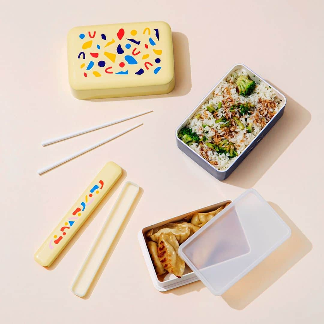 TAKENAKA BENTO BOXさんのインスタグラム写真 - (TAKENAKA BENTO BOXInstagram)「We launched an exciting collab with @poketo to bring you limited edition bento boxes and accessories, including a special edition furoshiki!⁠ ⁠ Shop our POKETO x TAKENAKA limited collection. Link in bio⬆️⁠」1月20日 23時01分 - takenakabento