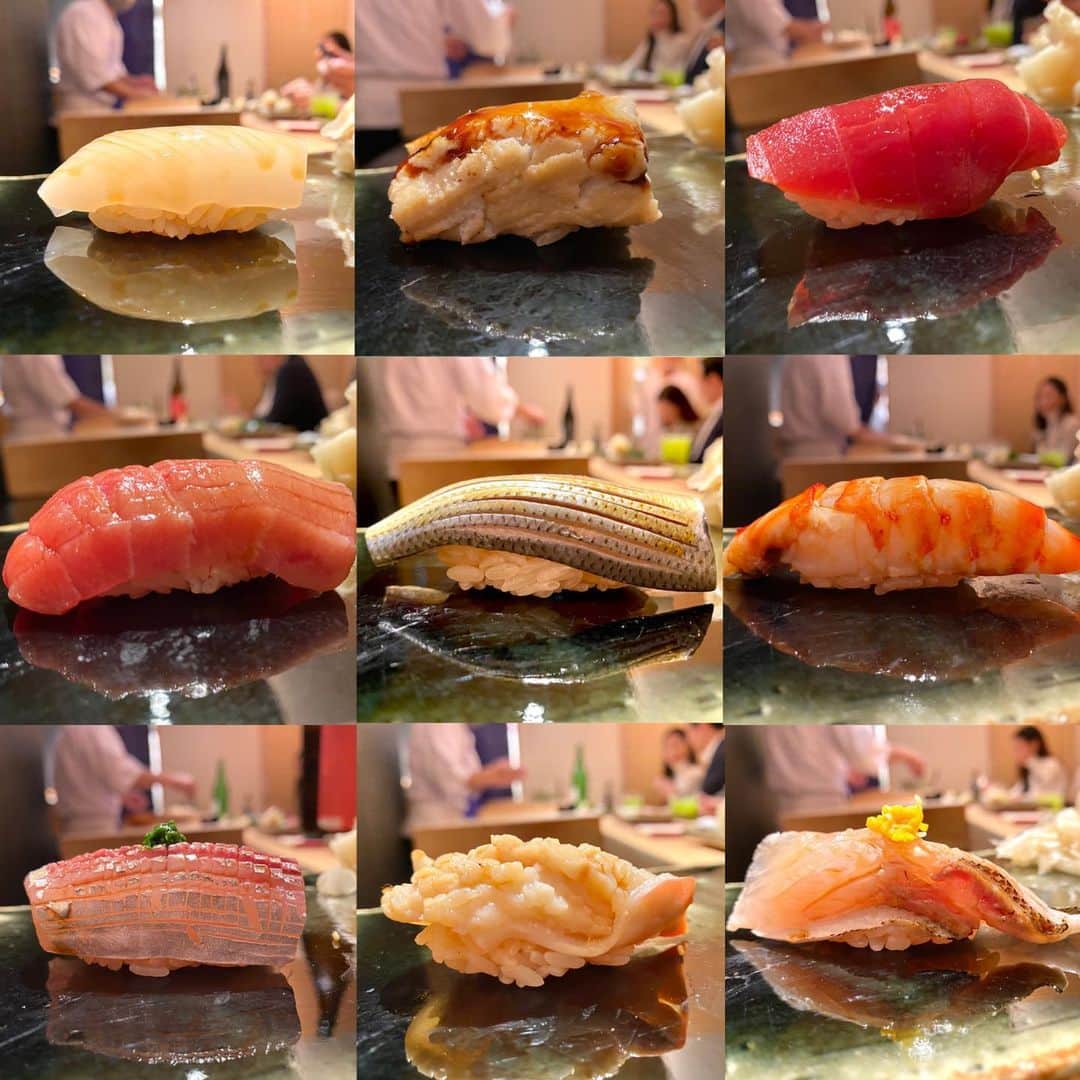 "TERIYAKI" テリヤキ編集部さんのインスタグラム写真 - ("TERIYAKI" テリヤキ編集部Instagram)「. 【鮨 崚】📍銀座  名店「鮨 たかはし」出身の若き大将が繰り出すのは、素材の良さをダイレクトに感じられる握り。 藁で燻製にしたブリなど、オリジナリティとセンスが随所に光る鮨もいただけます。 握り一つ一つに細かな工夫が見られ、新しい味への探究を忘れない姿勢が垣間見えます。  現在、太巻きのテイクアウトもできるとのことです！お持ち帰りだけでも可能なのでちょっと贅沢したい日の食卓にいかがでしょうか😋  #鮨崚 #鮨たかはし #東京寿司  TERIYAKIが今までにご紹介した寿司店は #TERIYAKI_寿司 こちらのタグでご覧ください🍣  TERIYAKIでは、単なるインスタ映えだけじゃない、本当に美味しいお店を紹介しています。 また、「食」が大好きな人必見の食通が集うコンテンツも充実。 食べることは大好きでも、「行きたいお店に一緒に行く人がいない…」「訪問する機会がない…」という方も多いのではないでしょうか？ そんな時はTERIYAKI美食倶楽部にお任せ！TERIYAKI編集部のメンバーや会員さんと、まだまだ認知されていない隠れた名店や、時には超がつくほどの予約困難店に行き、食の楽しみを享受することができます。グルメな人脈を広げるも良し、ただただ美味しいものを極めるも良し！食通が集った極上のコミュニティをお楽しみください。」1月20日 23時01分 - teriyaki_jp