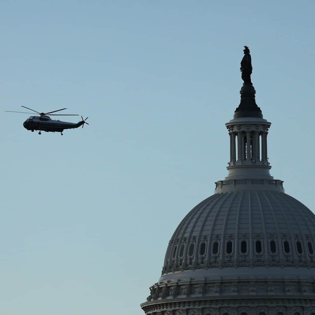 CNNさんのインスタグラム写真 - (CNNInstagram)「President Trump has left the White House. Marine One took off from the White House lawn Wednesday morning, carrying President Trump to Joint Base Andrews for his send-off ceremony. Trump told reporters it had been the "honor of a lifetime" to serve as 45th President of the United States.  (📸: MANDEL NGAN / AFP, Al Drago/Bloomberg via Getty Images,  Saul Loeb-Pool/Getty Images, Spencer Platt/Getty Images)」1月20日 23時09分 - cnn