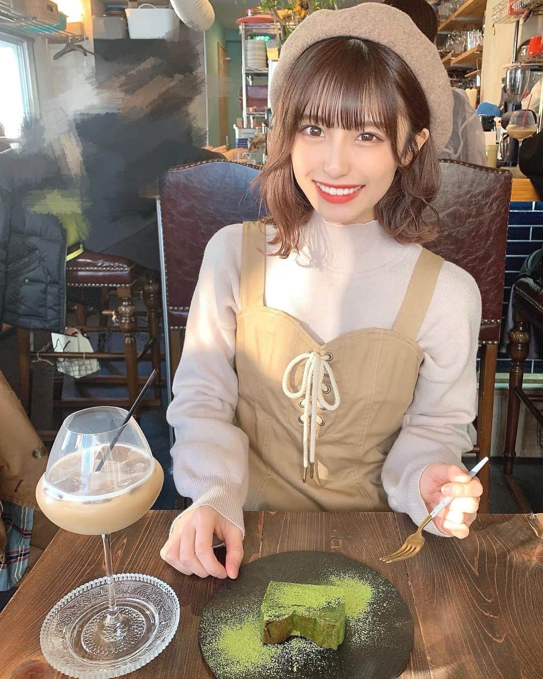 神田風音さんのインスタグラム写真 - (神田風音Instagram)「﻿ ﻿ 最近甘いもの食べれなくなってきたけど、﻿ やっぱりカフェはだいすき〜☕️﻿ ﻿ ・﻿ ・﻿ #なんてこった研究所 #なんてこった研究所栄店 #名古屋カフェ #栄カフェ #矢場町カフェ #カフェ #カフェ巡り #抹茶スイーツ #ガトーショコラ #名古屋グルメ #栄グルメ」1月20日 23時22分 - fuune_pdq