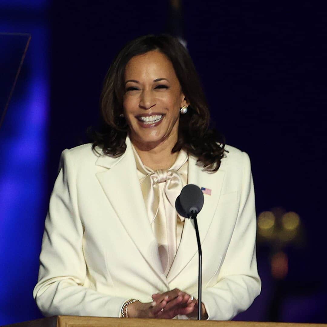 Fashion Weekのインスタグラム：「While advocating for the right to vote, U.S. suffragists wore all white to stand out. Today, over 100 years after women were granted the right to vote, @KamalaHarris, will make history as the first woman, first Black woman, first woman of South Asian descent to be inaugurated as the Vice President of the U.S. Maybe she'll even wear all white. 📸 by @gettyimages.」