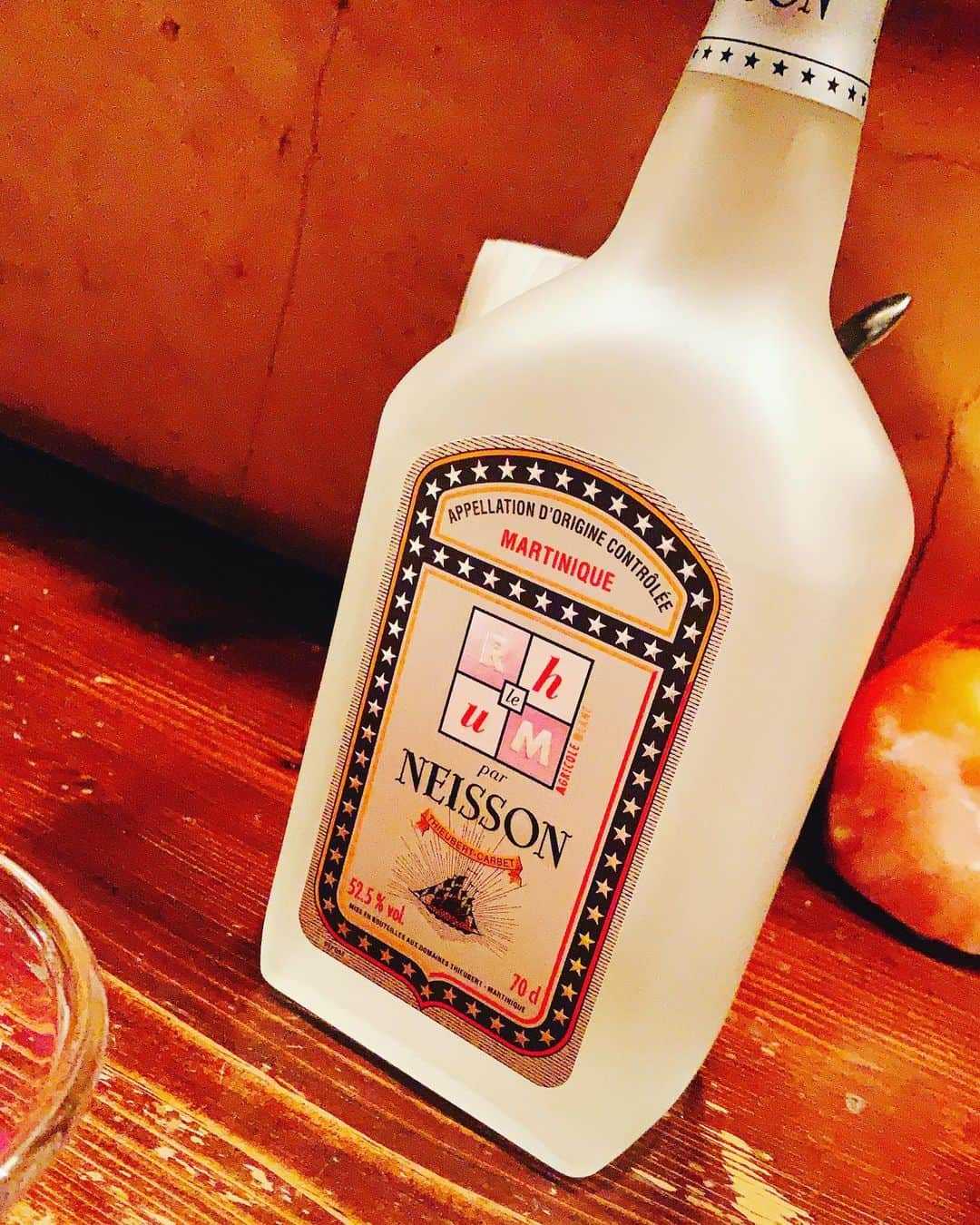 羽生アリサさんのインスタグラム写真 - (羽生アリサInstagram)「そして久々の飲酒記録🥃📸 ※今日のじゃない＆1日分じゃないです🤭 たぶん２回分くらい😉← あげれてなかったので記録用に載せてみたよ🥃🌸 全部ラム🥃🌸 ラムはお外でしか飲まないよ🐰🍓 大好きなお店達も20時までだったり営業してなくなっちゃったので、深夜に呑み漁る日々はいつくるのかな、、🙃 #飲酒 #飲酒タグラム #飲酒記録  #いつかのお酒  #rhum #lamauny  #karukera #parneisson #depaz #diplomatico #rhumbielle #rhumduperelabat #troisrivieres #compagniedesindes #dictador」1月21日 0時17分 - arisa_hanyu