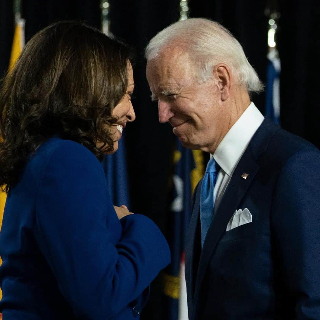 のインスタグラム：「Congrats to @joebiden and @kamalaharris for making history today! 🇺🇸🇺🇸🇺🇸#americaunited @bideninaugural」