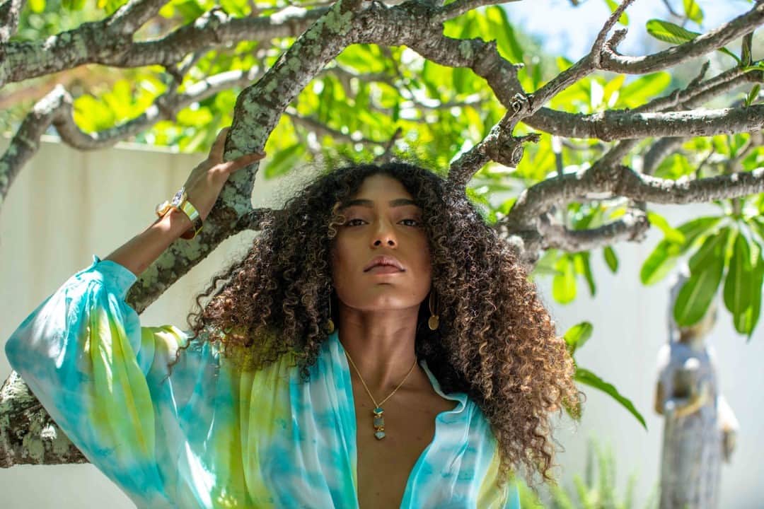 ヤング・ファビュラス&ブロークのインスタグラム：「The beautiful Nanayaa in NEON SONDER ✨ shop all new resort styles #yfbclothing #youngfabulousandbroke #resortwear #newarrivals」
