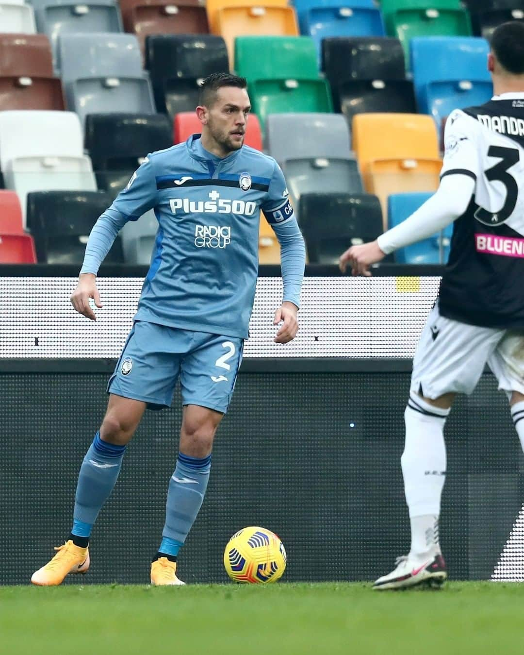 アタランタBCさんのインスタグラム写真 - (アタランタBCInstagram)「Dai dai dai! 💪😠 Keep fighting lads! ⠀ #UdineseAtalanta [1-1  75'] #GoAtalantaGo ⚫️🔵 #Atalanta #BergAMO #ForzaAtalanta」1月21日 0時35分 - atalantabc