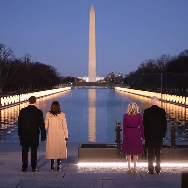 コリン・ドネルのインスタグラム：「It’s a new day.   #inauguration #bidenharris」