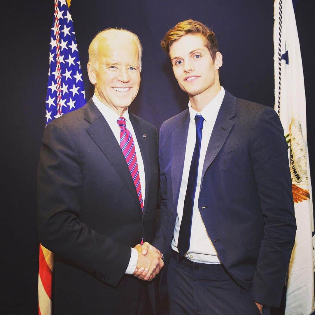 ダニエル・シャーマンのインスタグラム：「Well done America and to my mate Joe.」