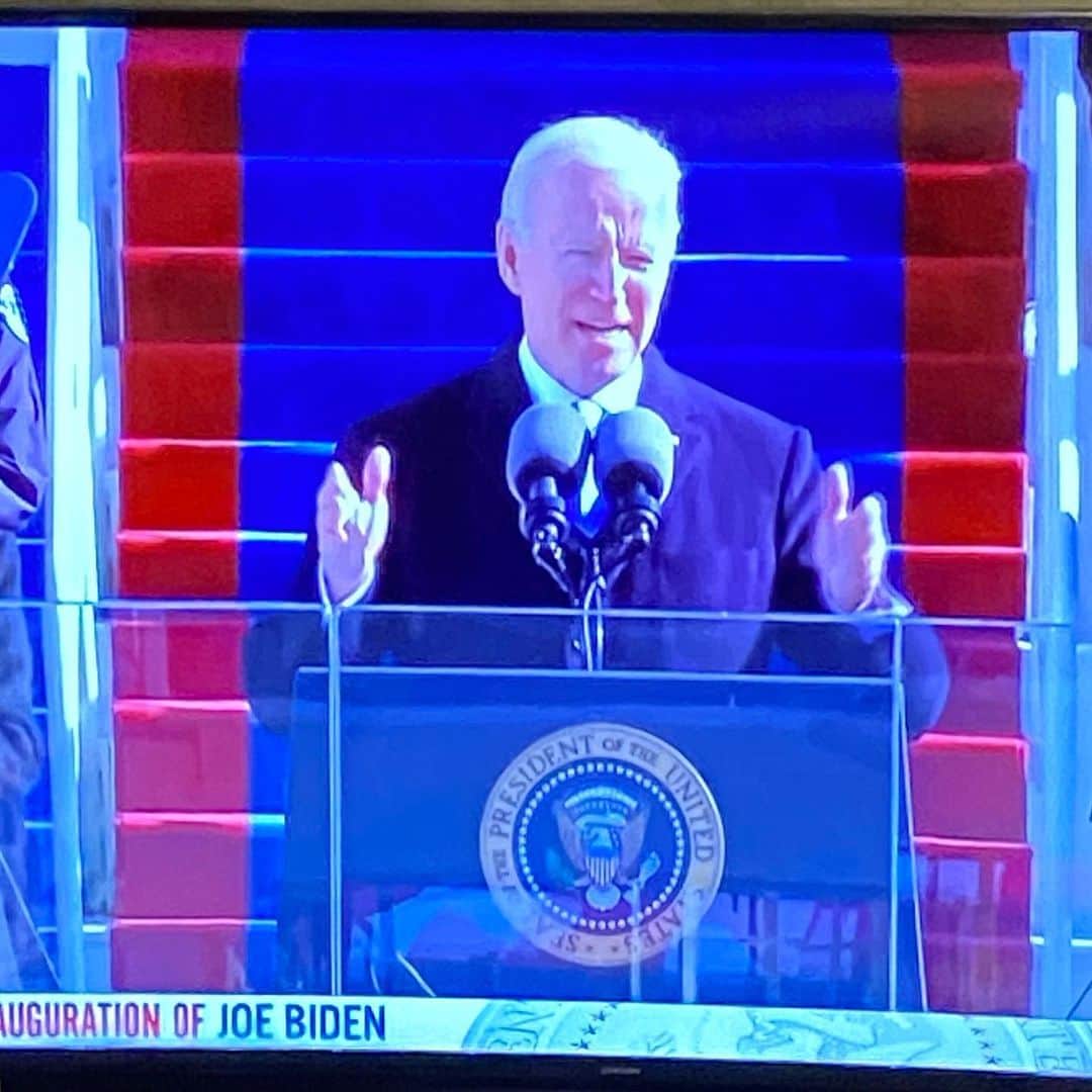 ダン・ブカティンスキーのインスタグラム：「Democracy has prevailed!  @joebiden  #My whole soul is in it!” #Unity. #dreamofjusticeforall」