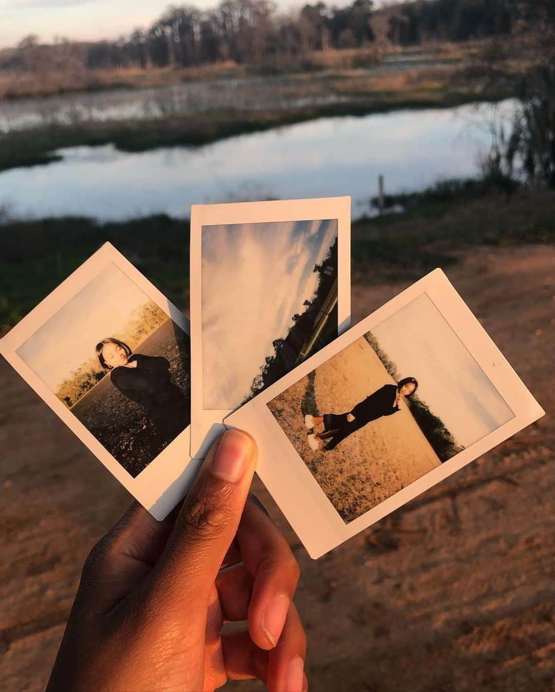 Fujifilm Instax North Americaさんのインスタグラム写真 - (Fujifilm Instax North AmericaInstagram)「Sharing memories with instax fills @diamondalicia_’s heart ❤ let us know what fills yours below 👇💞⁠ .⁠ .⁠ .⁠ #give10⁠ #givehappiness⁠ #dontjusttakegive」1月21日 1時58分 - fujifilm_instax_northamerica