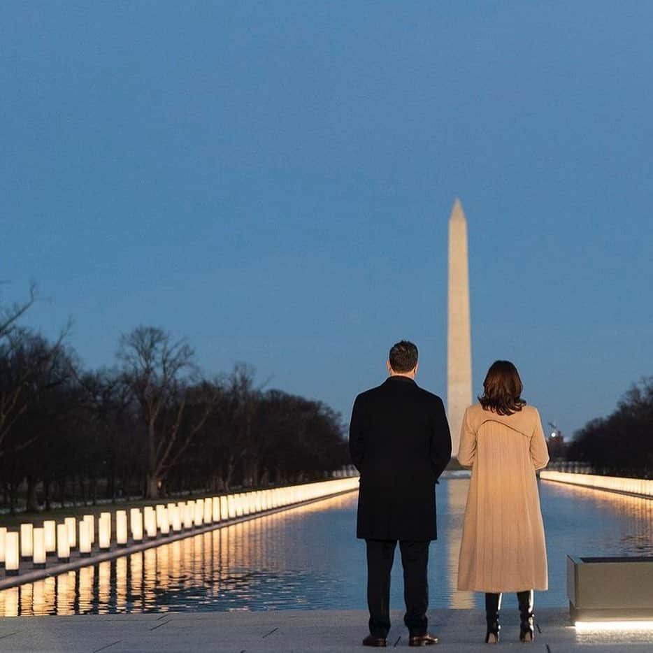 カル・ペンさんのインスタグラム写真 - (カル・ペンInstagram)「Congratulations President Biden, Vice President Harris, First Lady Dr. Biden & Second Gentleman Doug Emhoff. 🇺🇸」1月21日 2時23分 - kalpenn