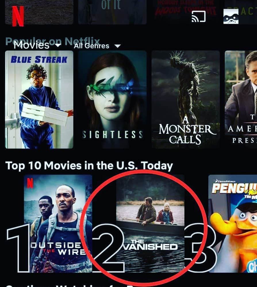 ピーター・ファシネリのインスタグラム：「Watch my film #TheVanished NOW #2 film on @Netflix. Let’s get it to #1. 🎉❤️👊🏻」