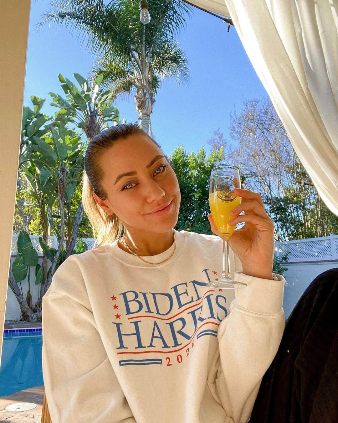 Camden Scottのインスタグラム：「We did it!!!!😭😭😭 Wow feeling so many emotions right now. We have our first Black, South Asian, WOMAN VP!!!! Finally have some hope for fixing this country. Happy Inauguration Day!!!!」
