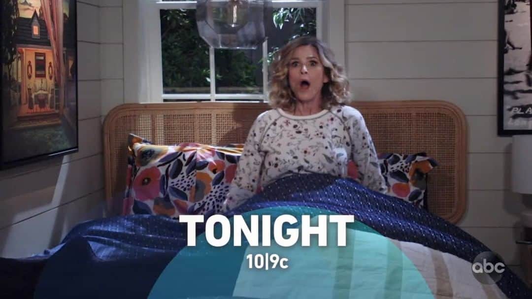 アメリカン・ブロードキャスティング・カンパニーのインスタグラム：「Don't miss @theconnersabc and @callyourmotherabc tonight at a special time, starting at 10|9c!」