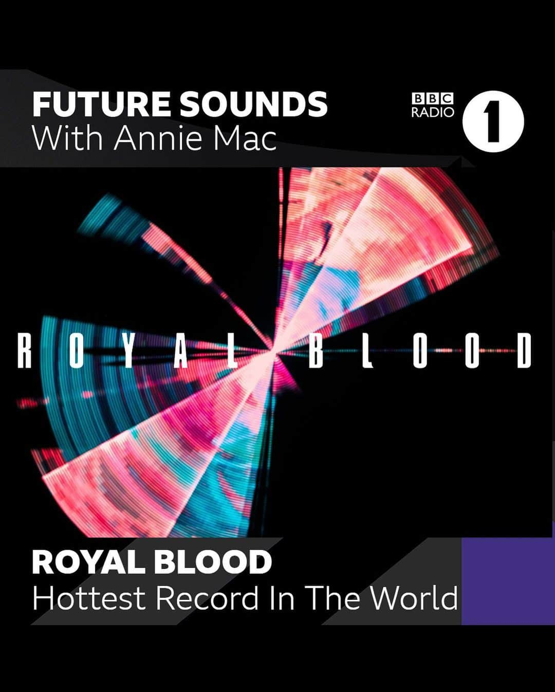 ロイヤル・ブラッドさんのインスタグラム写真 - (ロイヤル・ブラッドInstagram)「This is it, don’t get scared now. Typhoons, tomorrow. @anniemacmanus @bbcradio1, 6:15pm. #HottestRecord」1月21日 3時26分 - royalblooduk