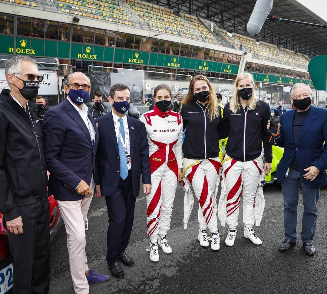 ソフィア・フロルシュさんのインスタグラム写真 - (ソフィア・フロルシュInstagram)「We will be back in LE MANS!!!! 🏁🏁 How cool is that please? Can not wait for that week to begin and especially those night drives 😋🙃 // #sophia #sophia99 #changeagent #racegirl #racing #motorsport #lemans #richardmille #endurance #highlight」1月21日 3時28分 - sophiafloersch