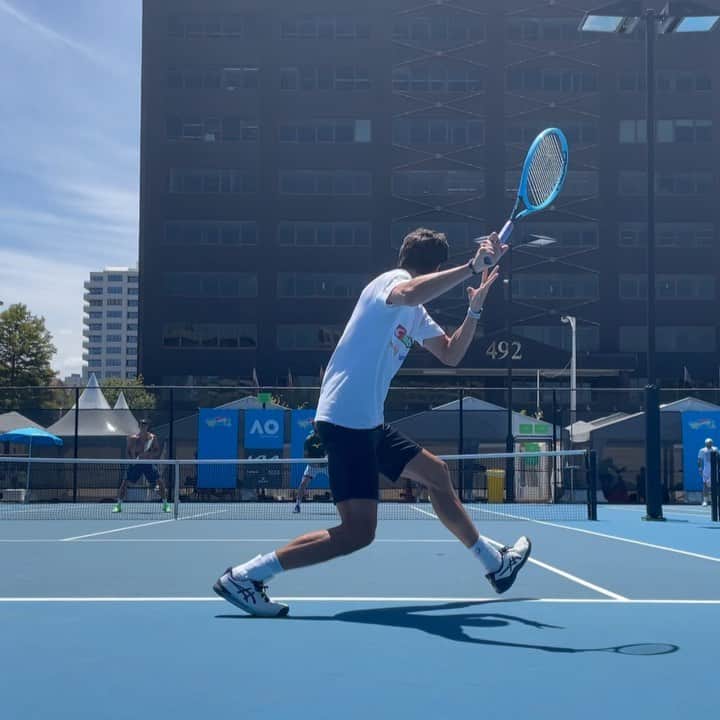 のインスタグラム：「Full power !! 💥!! Vaaaamos !! . . @australianopen」