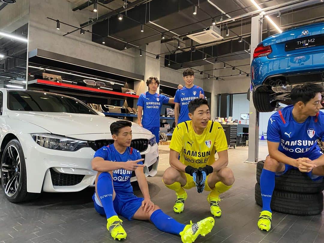 のインスタグラム：「2021 유니폼 촬영🤟 #수원삼성블루윙즈 #BMW #도이치모터스」