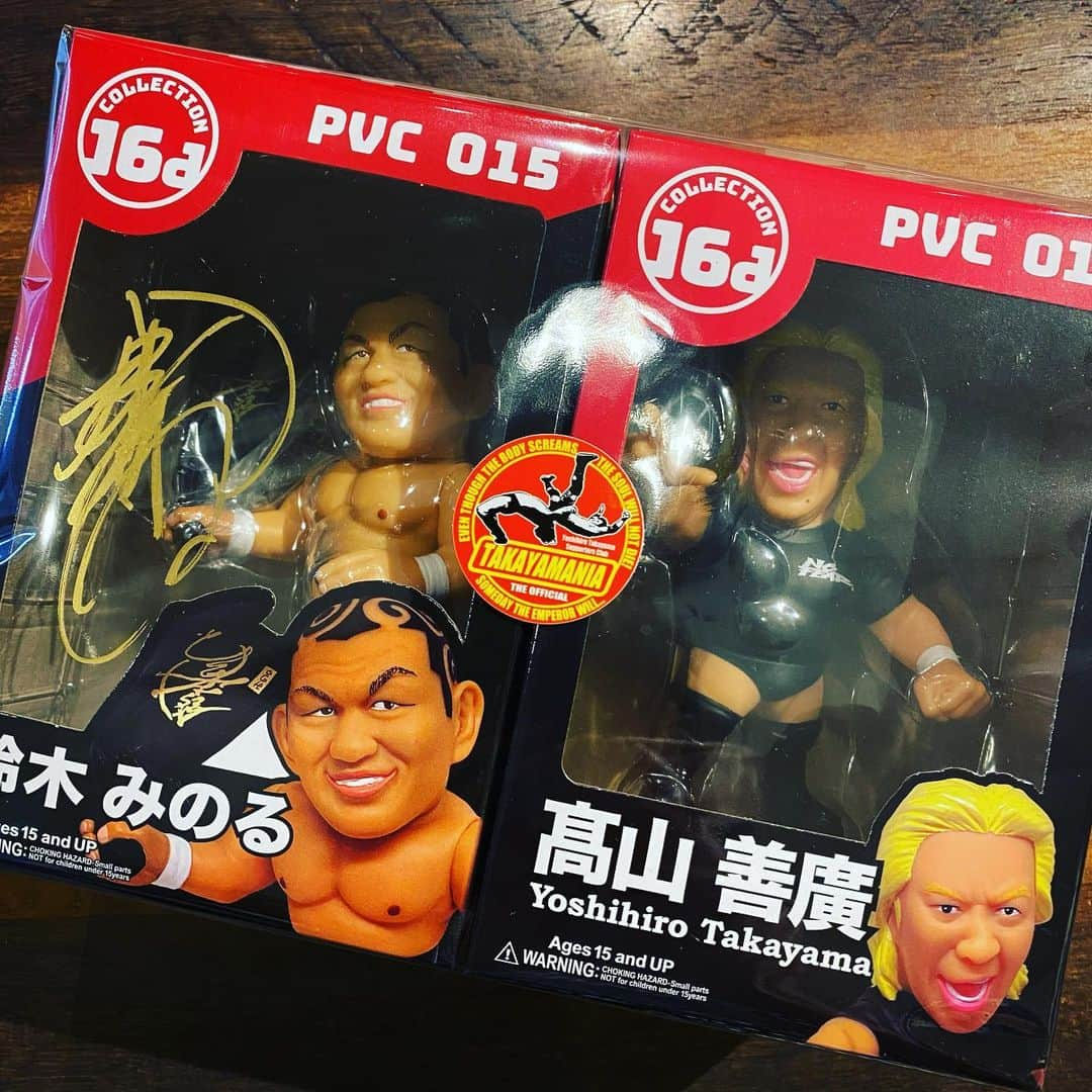 鈴木みのるさんのインスタグラム写真 - (鈴木みのるInstagram)「Strongest Team  @piledriver_harajuku  #TAKAYAMANIA 帝王・高山善廣 王様・鈴木みのる 冬の時代と呼ばれた2000年代のプロレス界に現れた「最強」「最高」「最悪」コンビが、TAKAYAMANIA公式グッズで帰ってくる。パイルドライバー ネットショップ www.piledriver.jp にて30セット限定、1/23 14:00から販売開始します。オマケは週刊プロレス提供で作成した特製ポストカード。このポストカードと真ん中のステッカーが公式グッズの証。 ¥7700-   よし、行くぞ！ ノーーーー フィアーーーー！  (なお、売上金の全額をTAKAYAMANIA募金とさせてもらいます)」1月21日 13時58分 - suzuki.d.minoru