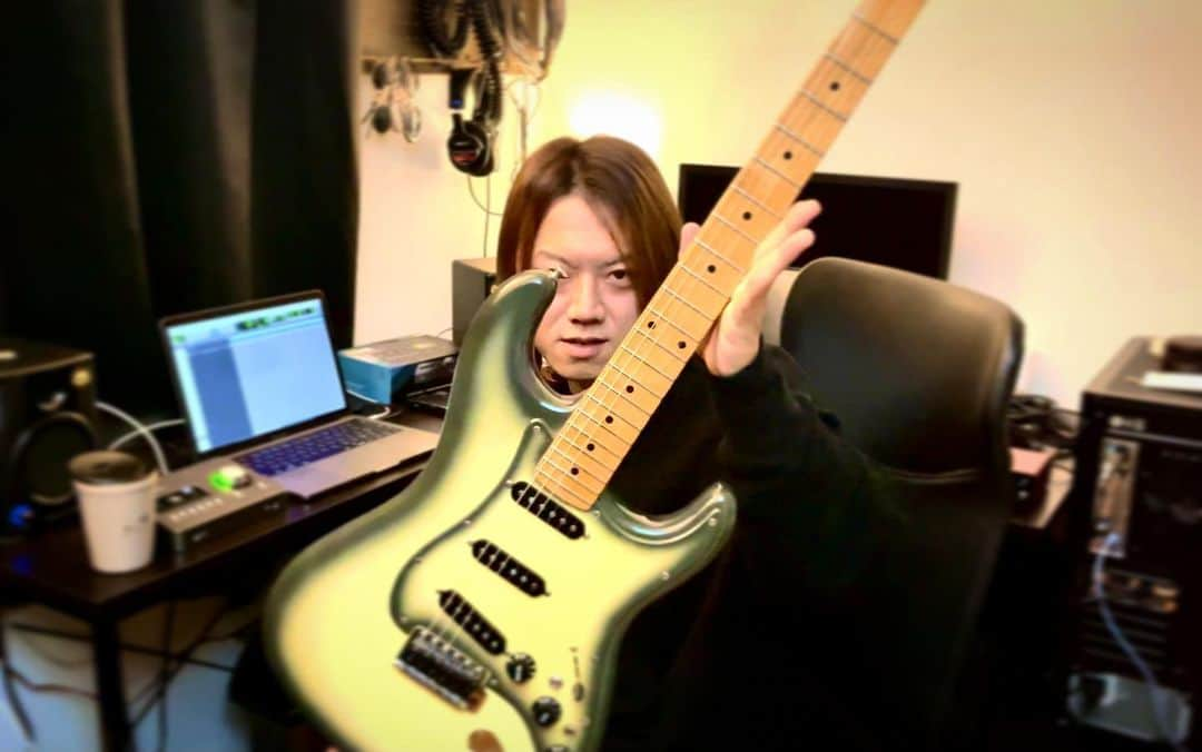 結生さんのインスタグラム写真 - (結生Instagram)「結生のストラトキャスター？ #combatguitars #Stratocaster」1月21日 14時02分 - u_merry