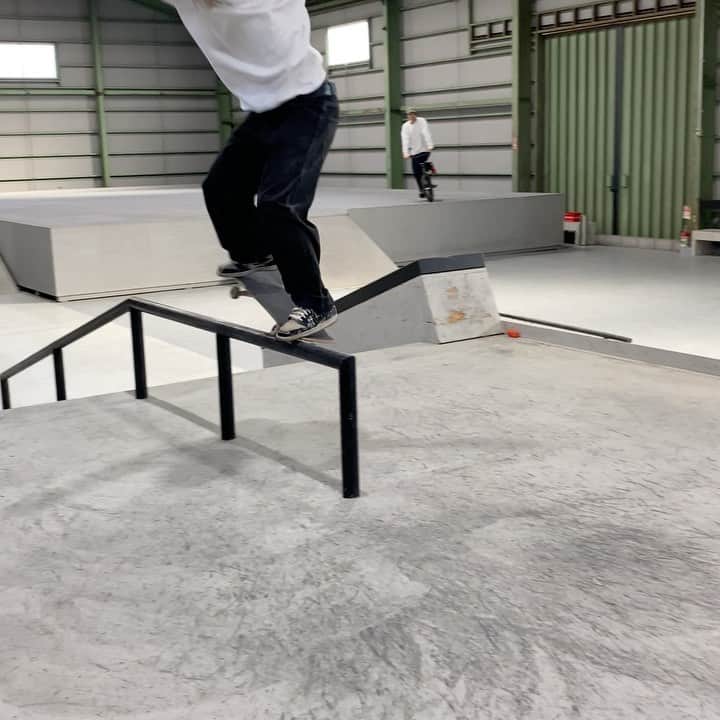 白井空良のインスタグラム：「Dream tricks🔥😭 📲　@naototamaru  @thepark_samukawa」