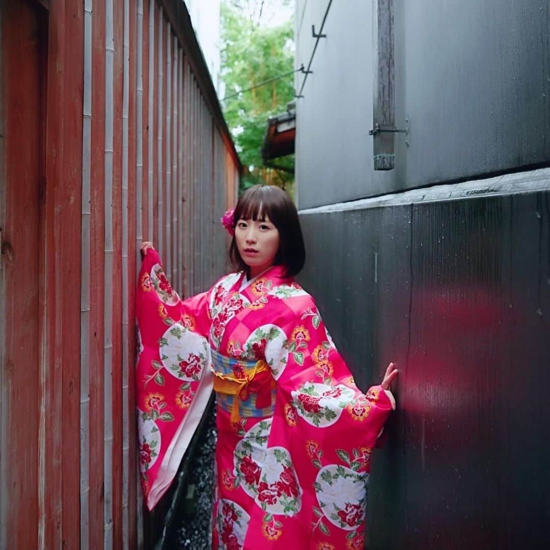 鈴木聖奈のインスタグラム：「＊ #着物 #着物ヘア  #着物コーディネート  #着物女子  #着物ヘアアレンジ  #着物レンタル  #着物デート  #着物コーデ  #着物好き  #振袖 #ファッション #ヘアメイク #メイク #空手 #空手女子 #ロードバイク #ロードバイク女子 #振袖 #ウィッグ  #ビール #ビール党 #ビール女子 #beer #kimono  #kimonostyle  #kimonofashion  #kimonogirl  #japanese #japanesegirl  #japaneseculture  #japan」