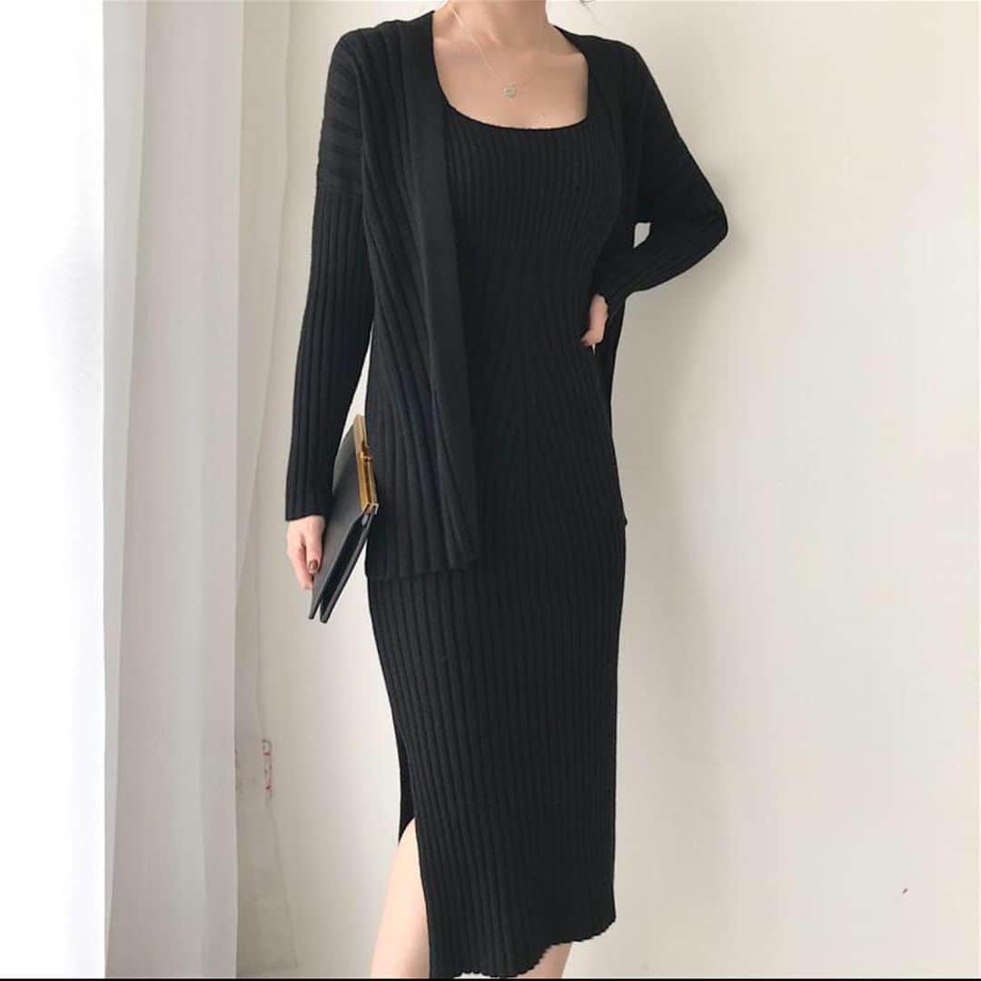 Outfits Selectionさんのインスタグラム写真 - (Outfits SelectionInstagram)「CASUAL LONG CARDIGAN + DRESS, $79.00 - by @goddess.style.unique at GODDESSSTYLE.US  .  Shopping guide and modern online store for women's  .  + FREE Worldwide Shipping & Easy Return  comes in Size - One Size, Black and Khaki Colors  .  ✅Get 10% OFF USE PROMO CODE: NICE10  .  You may place your order at our website  at GODDESSSTYLE.US  .  by @goddess.style.unique  _______________________________  ✅ Get 10% OFF USE CODE: NICE10  ✅ FREE Shipping Worldwide🌍  _______________________________  GODDESSSTYLE.US  #FOLLOW @goddess.style.unique  for more contemporary」1月21日 6時12分 - outfits.selection