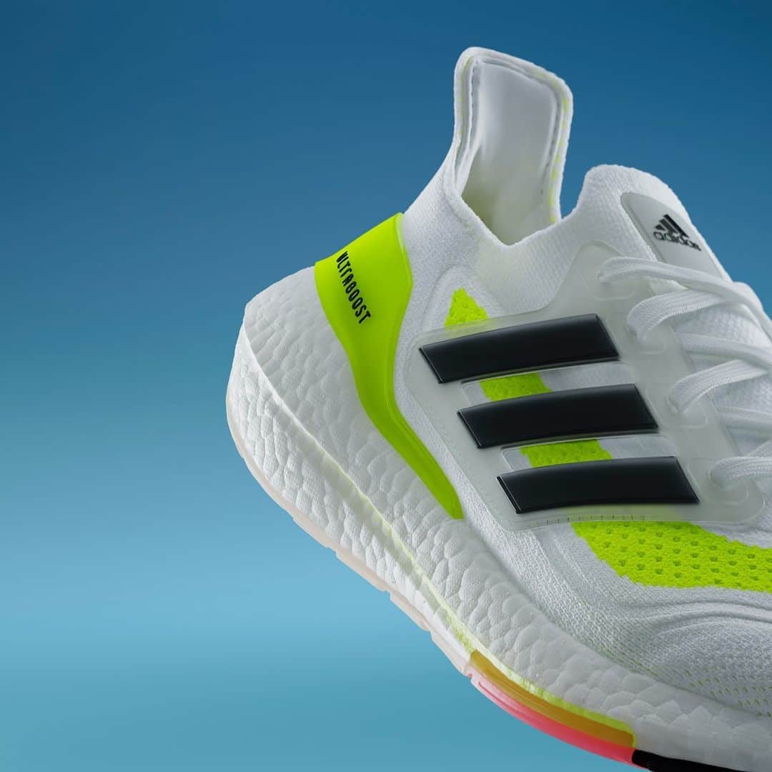 Foot Lockerさんのインスタグラム写真 - (Foot LockerInstagram)「Incredible Energy Return. #adidas Ultraboost 21 coming soon 👀」1月21日 6時23分 - footlocker