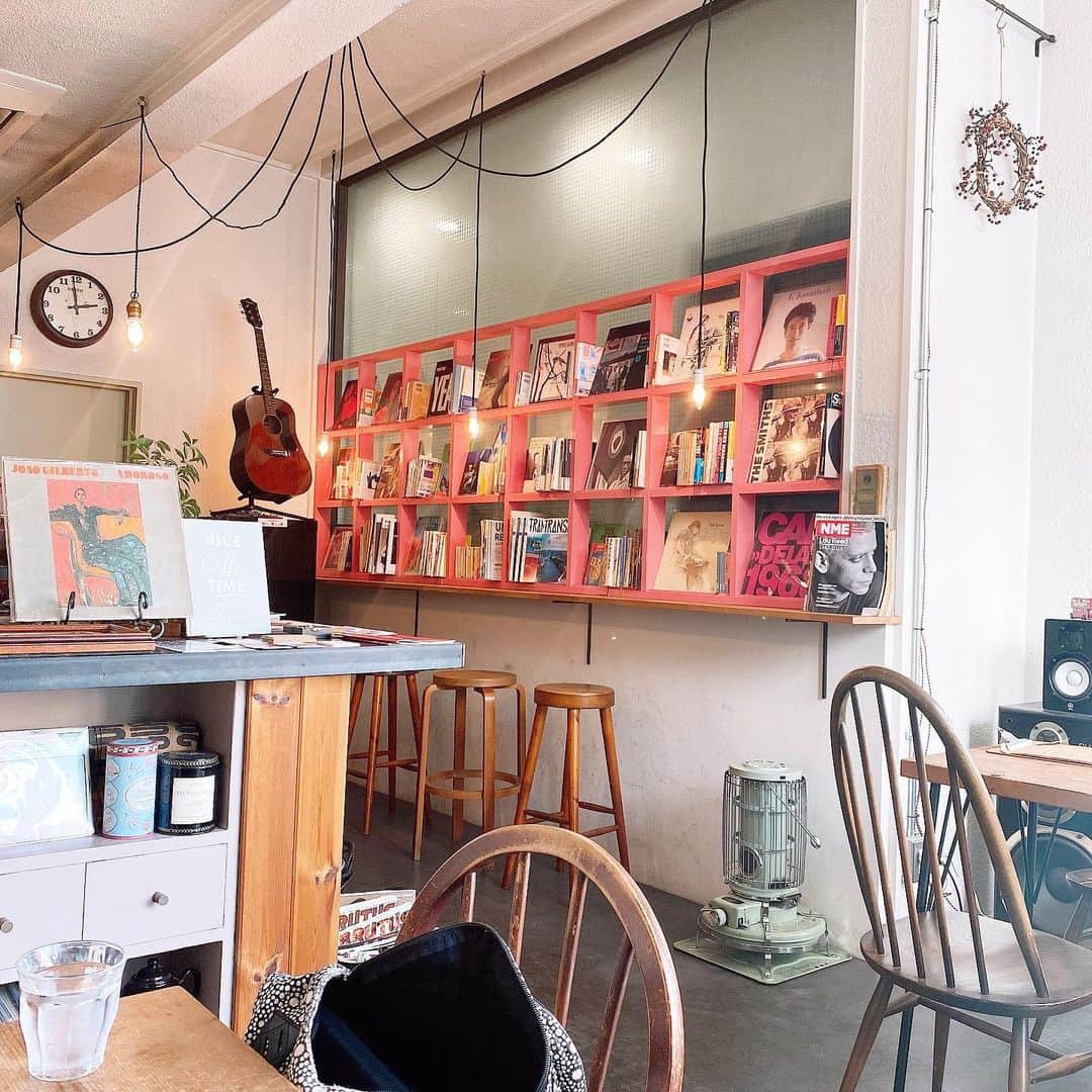 筒井愛実さんのインスタグラム写真 - (筒井愛実Instagram)「． 📍Long Walk Coffee ． 南森町の落ち着いた雰囲気のcafe🍽 ☑︎カレー🍛（友達の） ☑︎チキンサンド🥪 ☑︎チーズケーキ🧀 までバッチリいただきました◎ ※来店はまさかの昨年10月ごろです🤭 ． #longwalkcoffee #南森町カフェ #時差投稿オブザイヤー」1月21日 7時51分 - manamin_158cm