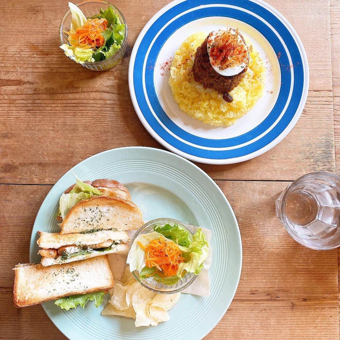 筒井愛実さんのインスタグラム写真 - (筒井愛実Instagram)「． 📍Long Walk Coffee ． 南森町の落ち着いた雰囲気のcafe🍽 ☑︎カレー🍛（友達の） ☑︎チキンサンド🥪 ☑︎チーズケーキ🧀 までバッチリいただきました◎ ※来店はまさかの昨年10月ごろです🤭 ． #longwalkcoffee #南森町カフェ #時差投稿オブザイヤー」1月21日 7時51分 - manamin_158cm