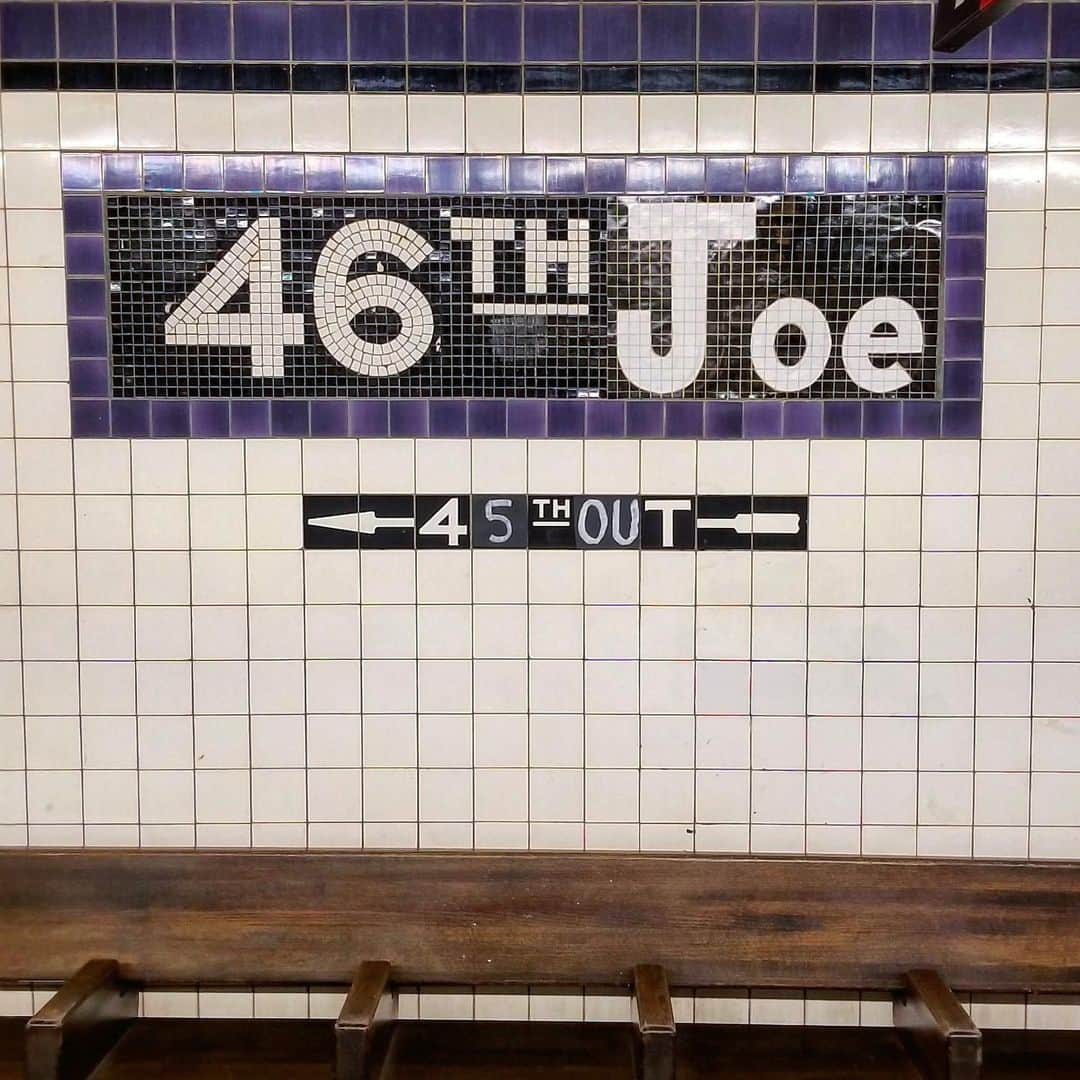 ブリジット・モイナハンさんのインスタグラム写真 - (ブリジット・モイナハンInstagram)「#nyc #subwayart」1月21日 7時59分 - bridgetmoynahan