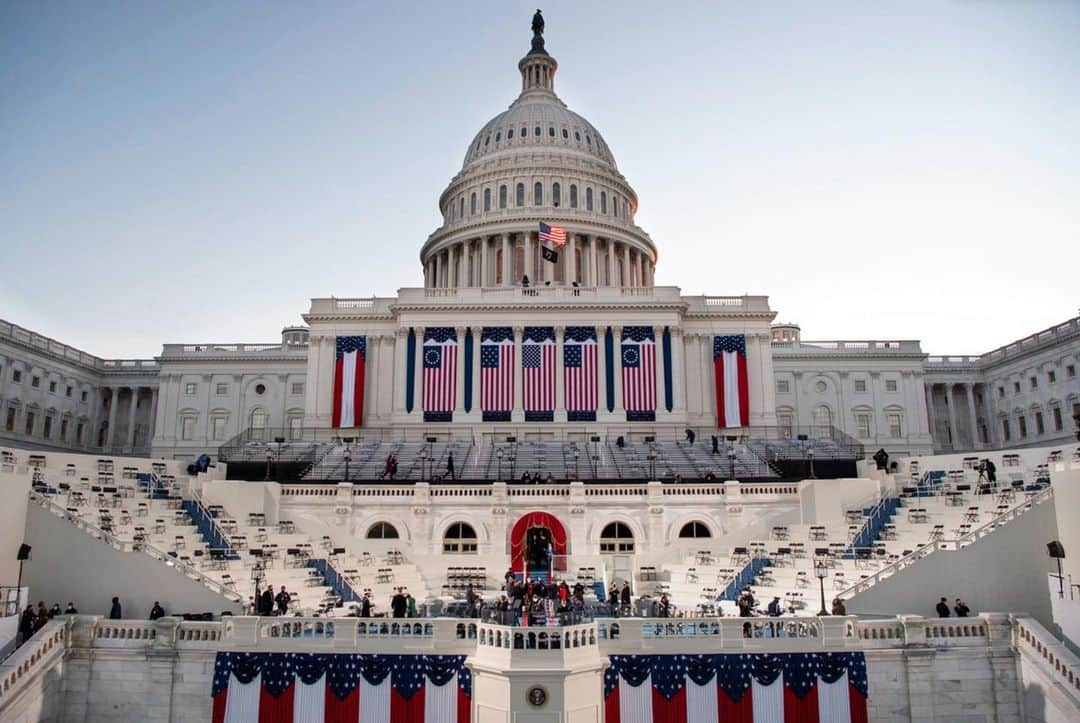 ナルシソロドリゲスさんのインスタグラム写真 - (ナルシソロドリゲスInstagram)「Congratulations to our President @JoeBiden and Vice President @KamalaHarris on this historic day! 🇺🇸  #inauguration #joebiden #kamalaharris」1月21日 8時27分 - narciso_rodriguez