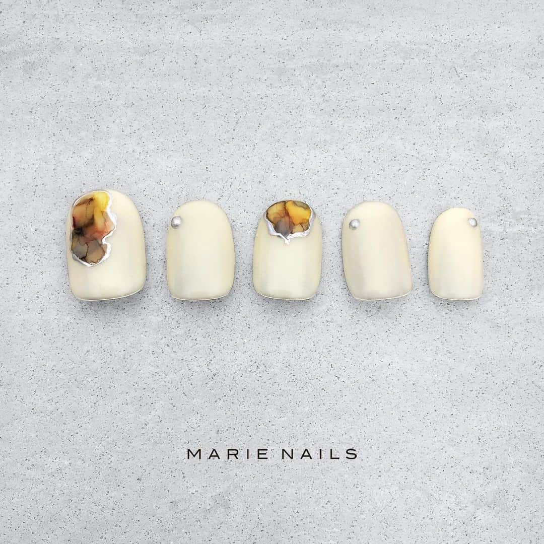 marienails_jpnのインスタグラム：「#nailartist #nailstagram #nailsofinstagram #nailswag #nailpro #nailist #marienails #nail #nails #naildesign #nailart #fashion #trend  #gelnails #instanails #fashionista #fashionlove #nailfie #マリーネイルズ #ネイルデザイン #ネイル #ジェルネイル #ファッション #ネイルサロン #ネイリスト #お洒落さんと繋がりたい #美甲 #ネイルアート #おしゃれ #コーデ」