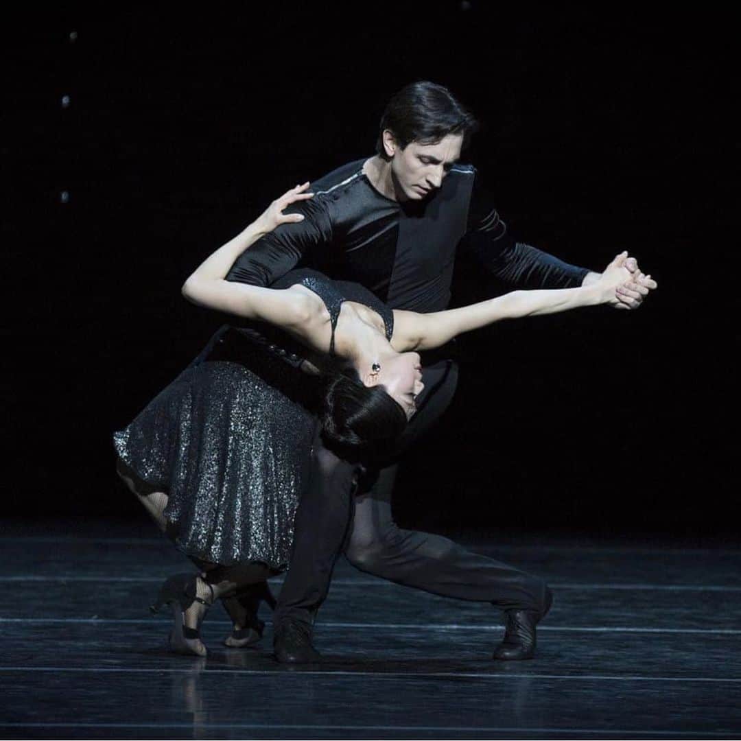 倉永美沙さんのインスタグラム写真 - (倉永美沙Instagram)「Black Cake by Hans van Manen with @erisnezha ブラックケーキ🍰　#ballet #ballerina #ballerinalife #happy #happiness #dance #art #幸せ #バレエ #バレリーナ #work」1月21日 9時24分 - misakuranaga