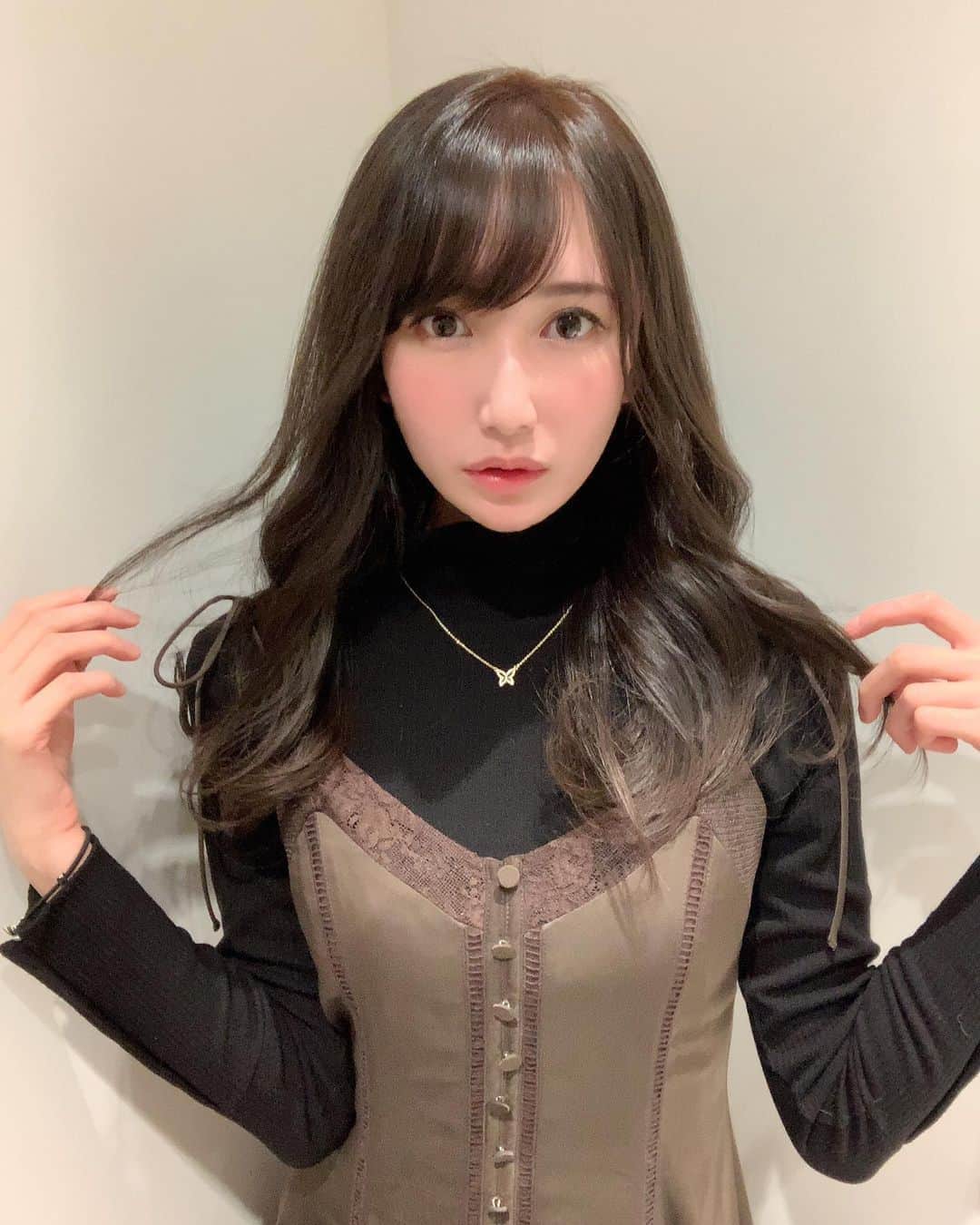 天川そらさんのインスタグラム写真 - (天川そらInstagram)「💗  #ヘアカラー　#ヘアモデル　#美容室　 #美容院　#サロンモデル　#サロモ　 #カラー　#ヘアアレンジ　#ヘアメイク」1月21日 9時24分 - sora_amakawa
