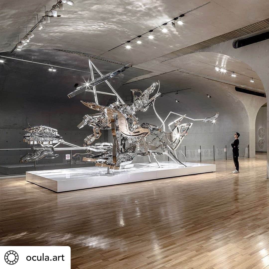 松山智一のインスタグラム：「#Repost @ocula.art  ‘From traditional and contemporary, representational and abstract, and high and low art,’ Tomokazu Matsuyama collapses ‘multiple time periods and spaces’ in paintings, sculptures, and murals.⁠ ⁠ Sherry Paik introduces Matsuyama's fragmented harmonies, now showing in the artist's first solo show in Shanghai, at the @thelongmuseum.   Read more in the Ocula Magazine, find the link in our bio. ⁠  This article has been sponsored by @thelongmuseum. ⁠ Exhibition view: @tomokazumatsuyama, 'Accountable Nature', Long Museum, Shanghai (12 November 2020–24 January 2021). Courtesy Long Museum. #TomokazuMatsuyama #Sculpture #Painting #ContemporaryArt #LongMuseum #Ocula ⁠」