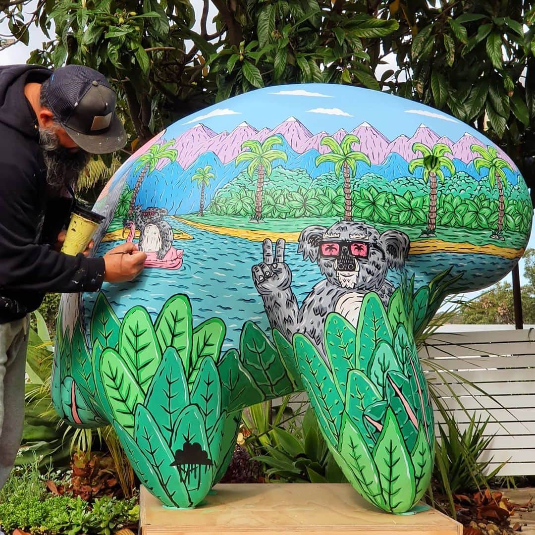 MULGAさんのインスタグラム写真 - (MULGAInstagram)「Stoked to paint a Uoouoo for the Me and Uoouoo Royal Children's Hospital 150th Anniversary Arts Trail. ⁣ ⁣ There's 100 of these hand painted bad boys all around Melbourne and Geelong, mine's located at Queensbridge Square. You can download the Me and UooUoo app or go to the website for the map. If you see my one take a snap and tag me and I'll repost it on my story. ⁣ ⁣ They're on display until 21 March 2021 and then they'll be auctioned off to raise funds for the @rch.foundation. ⁣ ⁣⁣ Big cheers to @maxwellandwilliamsofficial, @blueventproductions, @rch.foundation, @rchmelbourne and KS Environmental for making it happen.⁣ ⁣ The story of Koala Paradise⁣ ⁣ Somewhere in the Aussie bush there's a magical place called Koala Paradise where all the koala's go on holidays and climb trees and go swimming all day and have a grand old time and some reviews on Google even called it the best place on earth. One time there was a big bunch of Koalas who had a big game of throw the beach ball in the water and they were doing it for over four and a half hours and having the best time ever. ⁣ ⁣ The End⁣ ⁣ #mulgatheartist #maxwellandwilliams #uoouoo #uoouooandme #meanduoouoo #uoouooarttrail #uoouoos #rch150 #arttrail #rchmelbourne」1月21日 10時52分 - mulgatheartist
